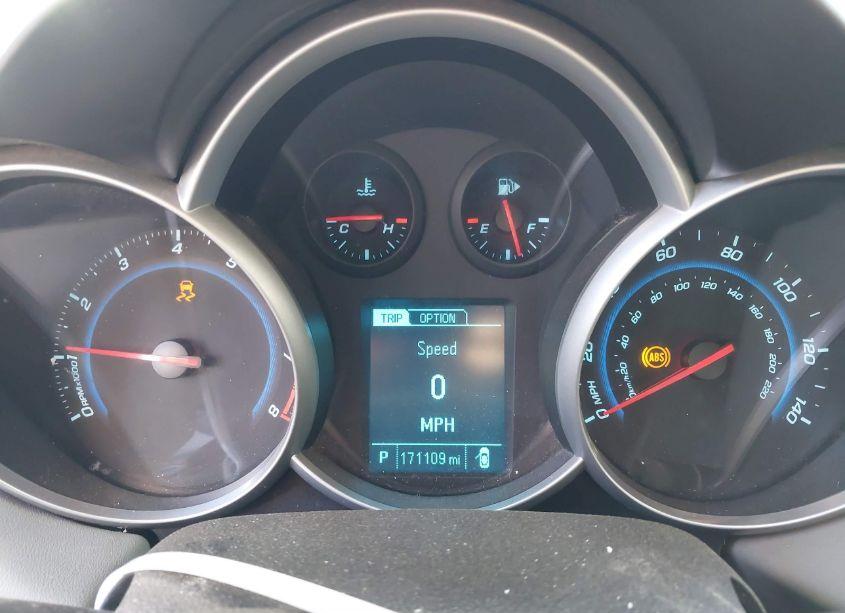 Photo 7 of 2014 Chevrolet Cruze LS AUTO (VIN 1G1PA5SG7E7191233)