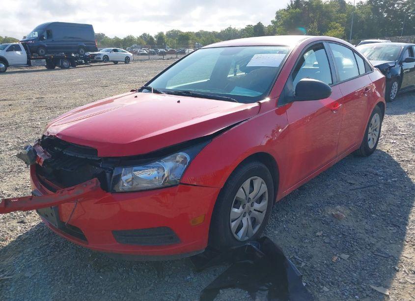 Photo 2 of 2014 Chevrolet Cruze LS AUTO (VIN 1G1PA5SG7E7214123)