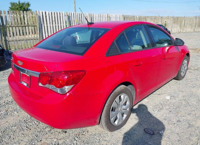 Photo 4 of 2014 Chevrolet Cruze LS AUTO (VIN 1G1PA5SG7E7214123)
