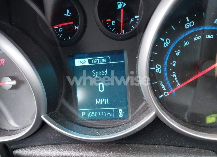 Photo 15 of 2014 Chevrolet Cruze LS AUTO (VIN 1G1PA5SG7E7218513)