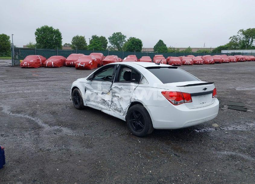 Photo 3 of 2014 Chevrolet Cruze LS AUTO (VIN 1G1PA5SG7E7218513)