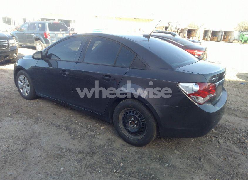 Photo 3 of 2014 Chevrolet Cruze LS AUTO (VIN 1G1PA5SG7E7349506)