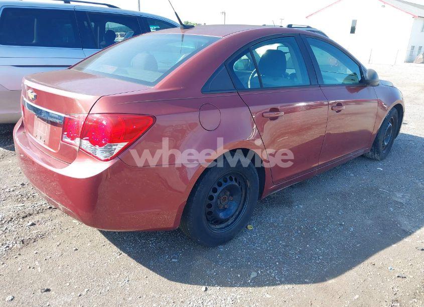 Photo 4 of 2013 Chevrolet Cruze LS AUTO (VIN 1G1PA5SG8D7125126)