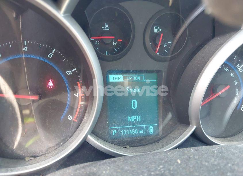 Photo 7 of 2013 Chevrolet Cruze LS AUTO (VIN 1G1PA5SG8D7125126)