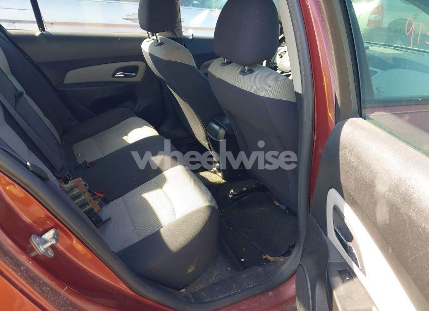 Photo 8 of 2013 Chevrolet Cruze LS AUTO (VIN 1G1PA5SG8D7125126)