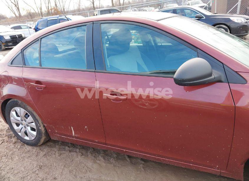 Photo 13 of 2013 Chevrolet Cruze LS AUTO (VIN 1G1PA5SG8D7176626)