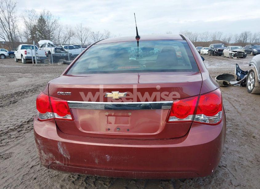 Photo 16 of 2013 Chevrolet Cruze LS AUTO (VIN 1G1PA5SG8D7176626)