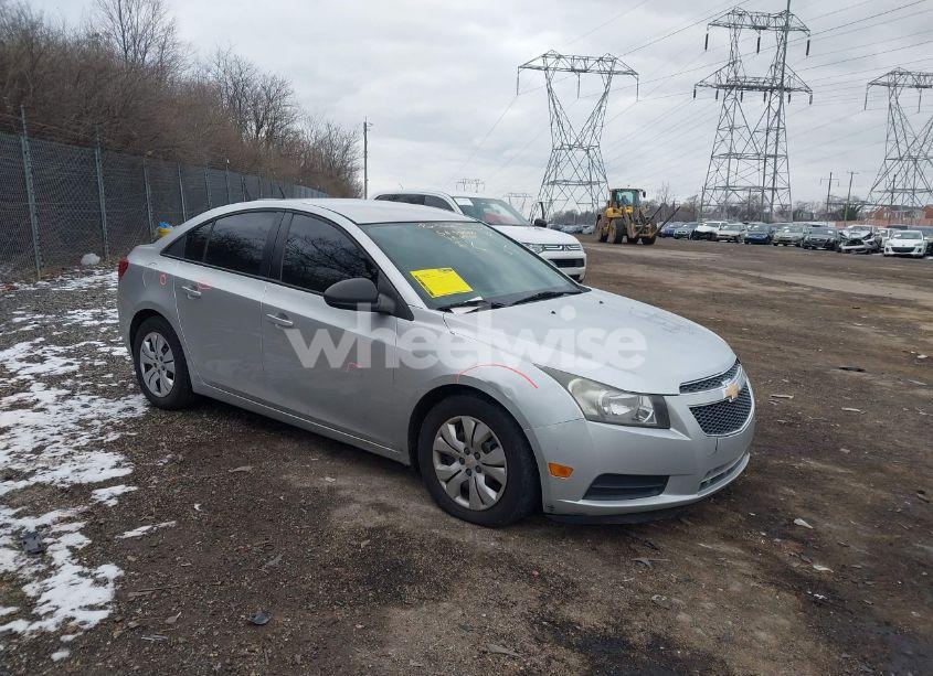 2013 Chevrolet Cruze LS AUTO (VIN 1G1PA5SG8D7291114) main photo