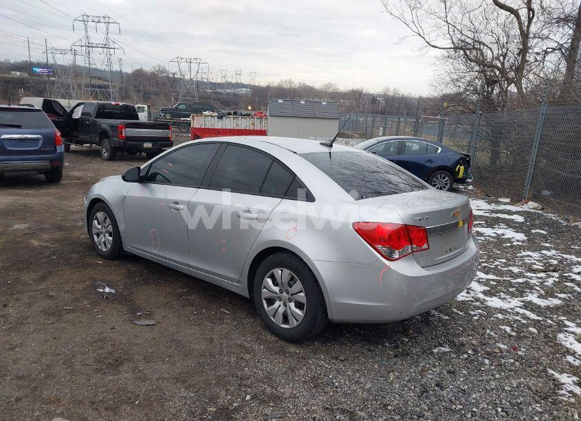 Photo 3 of 2013 Chevrolet Cruze LS AUTO (VIN 1G1PA5SG8D7291114)