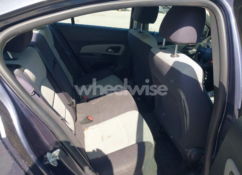 Photo 8 of 2013 Chevrolet Cruze LS AUTO (VIN 1G1PA5SG8D7298080)