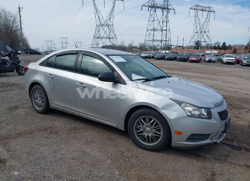 2013 Chevrolet Cruze LS AUTO (VIN 1G1PA5SG8D7302872) main photo