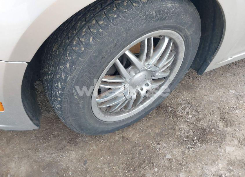 Photo 12 of 2013 Chevrolet Cruze LS AUTO (VIN 1G1PA5SG8D7302872)