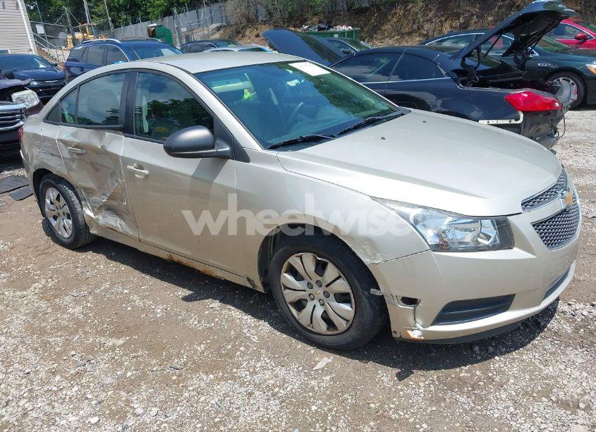 2014 Chevrolet Cruze LS AUTO (VIN 1G1PA5SG8E7220464) main photo