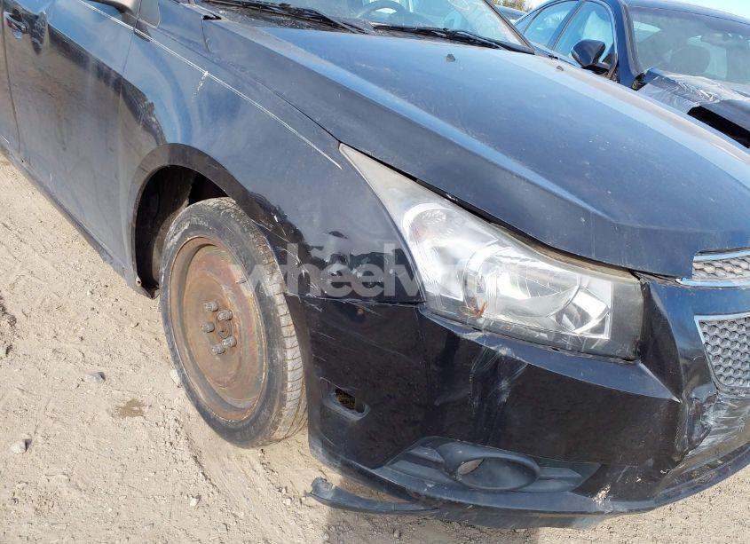 Photo 16 of 2014 Chevrolet Cruze LS AUTO (VIN 1G1PA5SG8E7260687)