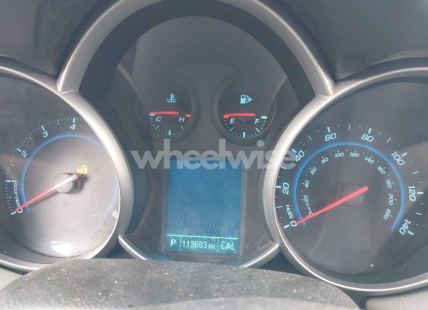 Photo 7 of 2014 Chevrolet Cruze LS AUTO (VIN 1G1PA5SG8E7260687)