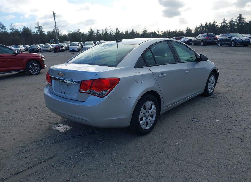 Photo 4 of 2014 Chevrolet Cruze LS AUTO (VIN 1G1PA5SG8E7291146)