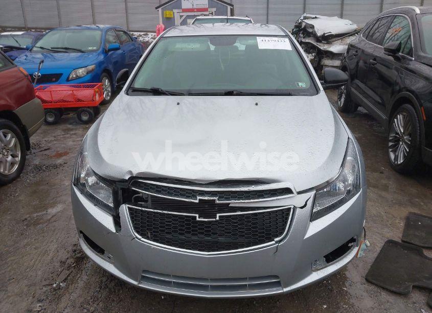 Photo 11 of 2014 Chevrolet Cruze LS AUTO (VIN 1G1PA5SG8E7292460)