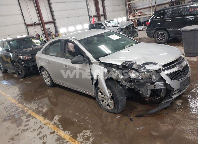 2014 Chevrolet Cruze LS AUTO (VIN 1G1PA5SG8E7443426) main photo