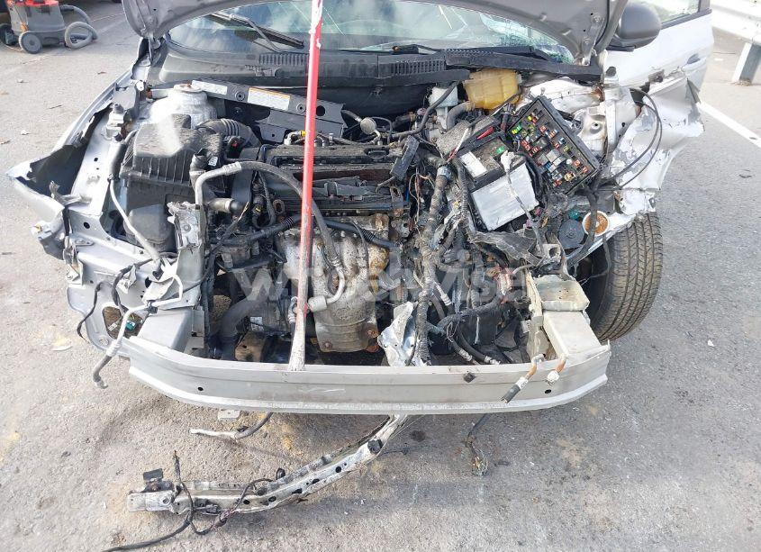 Photo 6 of 2014 Chevrolet Cruze LS AUTO (VIN 1G1PA5SG8E7457388)