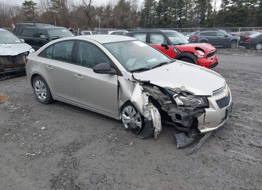 2014 Chevrolet Cruze LS AUTO (VIN 1G1PA5SG8E7485501) main photo