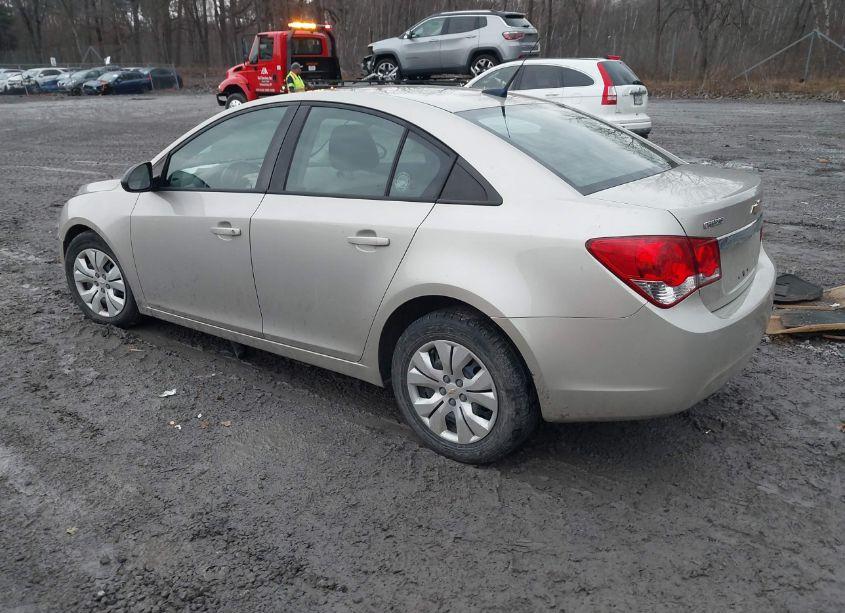 Photo 3 of 2014 Chevrolet Cruze LS AUTO (VIN 1G1PA5SG8E7485501)