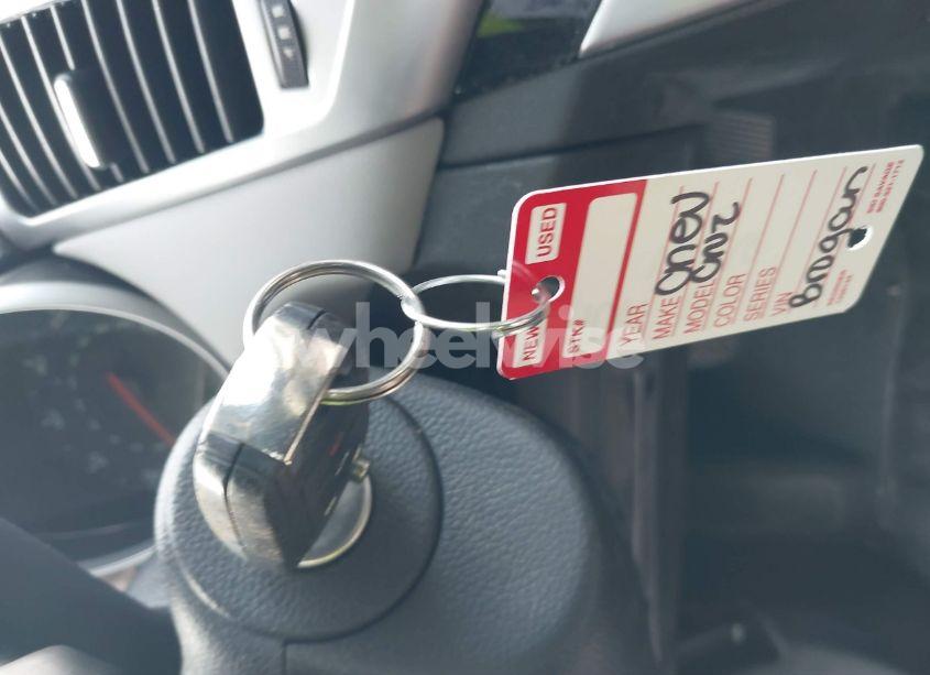 Photo 11 of 2015 Chevrolet Cruze LS AUTO (VIN 1G1PA5SG8F7108863)