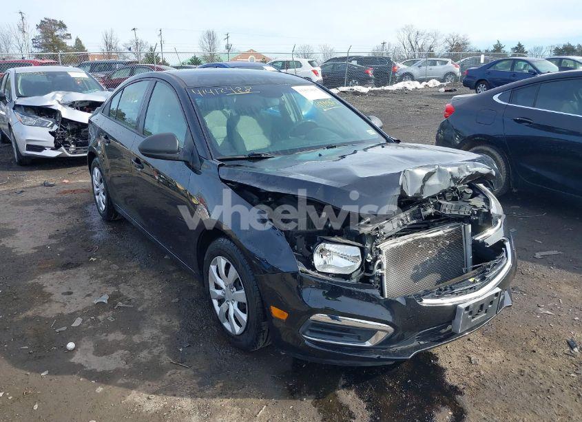 Photo 6 of 2015 Chevrolet Cruze LS AUTO (VIN 1G1PA5SG8F7108863)