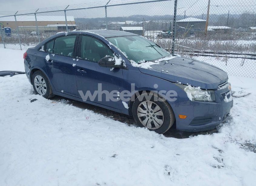 2013 Chevrolet Cruze LS AUTO (VIN 1G1PA5SG9D7160158) main photo
