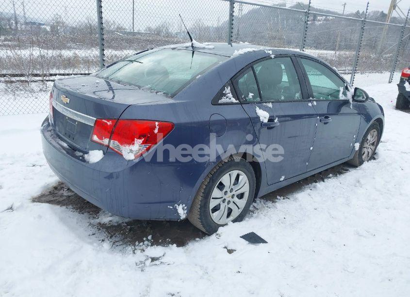 Photo 4 of 2013 Chevrolet Cruze LS AUTO (VIN 1G1PA5SG9D7160158)