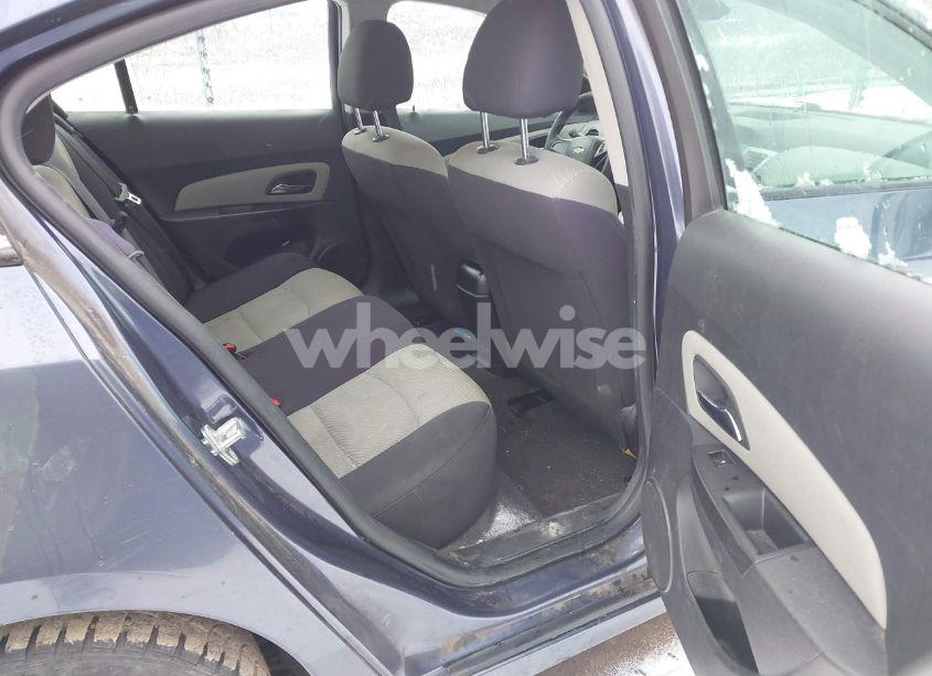 Photo 8 of 2013 Chevrolet Cruze LS AUTO (VIN 1G1PA5SG9D7160158)