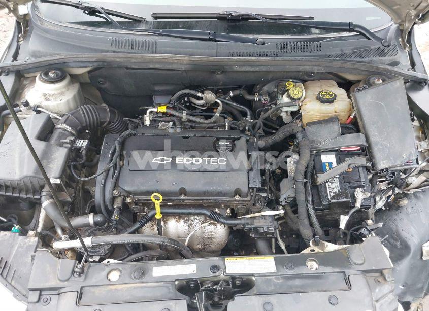 Photo 10 of 2013 Chevrolet Cruze LS AUTO (VIN 1G1PA5SG9D7210556)