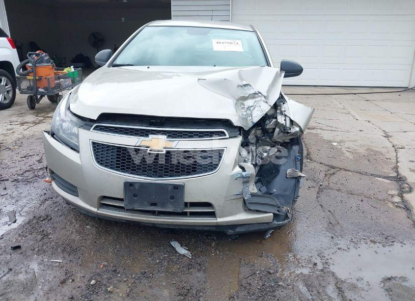 Photo 6 of 2013 Chevrolet Cruze LS AUTO (VIN 1G1PA5SG9D7210556)