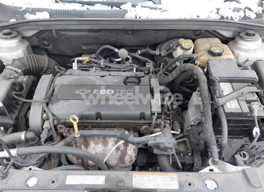 Photo 10 of 2013 Chevrolet Cruze LS AUTO (VIN 1G1PA5SG9D7210668)