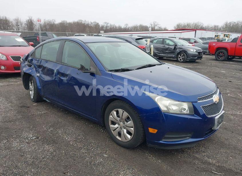 2013 Chevrolet Cruze LS AUTO (VIN 1G1PA5SG9D7218480) main photo