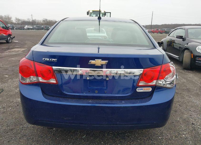 Photo 16 of 2013 Chevrolet Cruze LS AUTO (VIN 1G1PA5SG9D7218480)