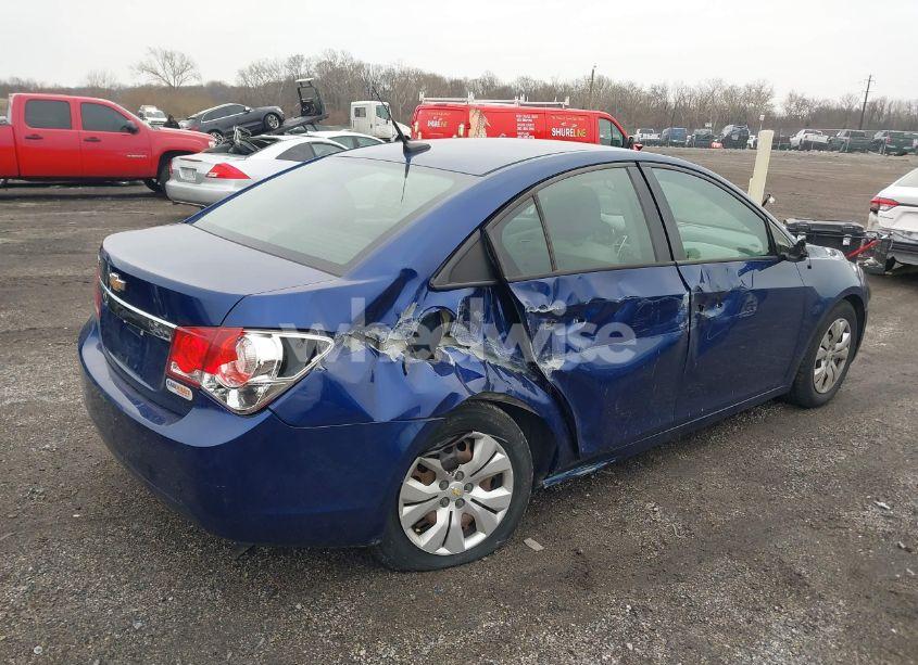 Photo 4 of 2013 Chevrolet Cruze LS AUTO (VIN 1G1PA5SG9D7218480)