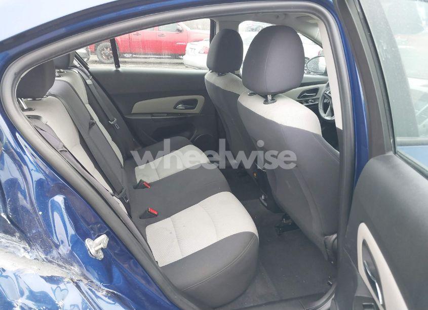 Photo 8 of 2013 Chevrolet Cruze LS AUTO (VIN 1G1PA5SG9D7218480)