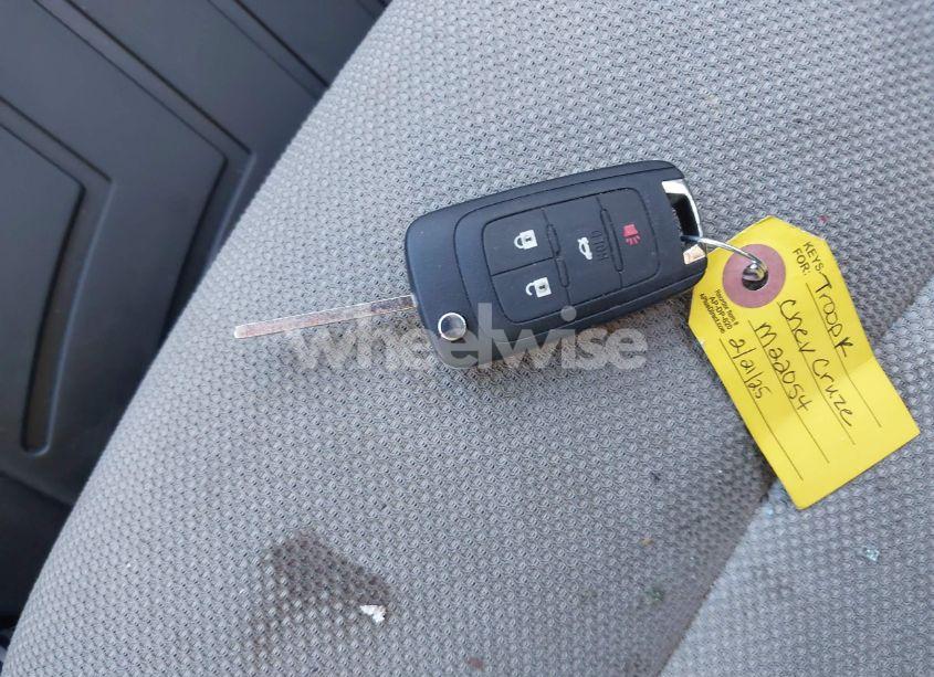 Photo 11 of 2013 Chevrolet Cruze LS AUTO (VIN 1G1PA5SG9D7269283)