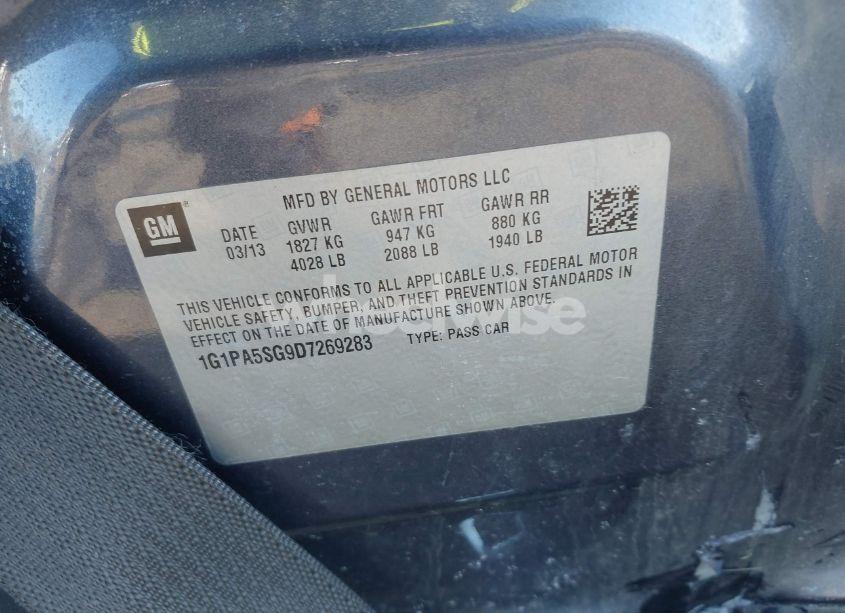 Photo 9 of 2013 Chevrolet Cruze LS AUTO (VIN 1G1PA5SG9D7269283)