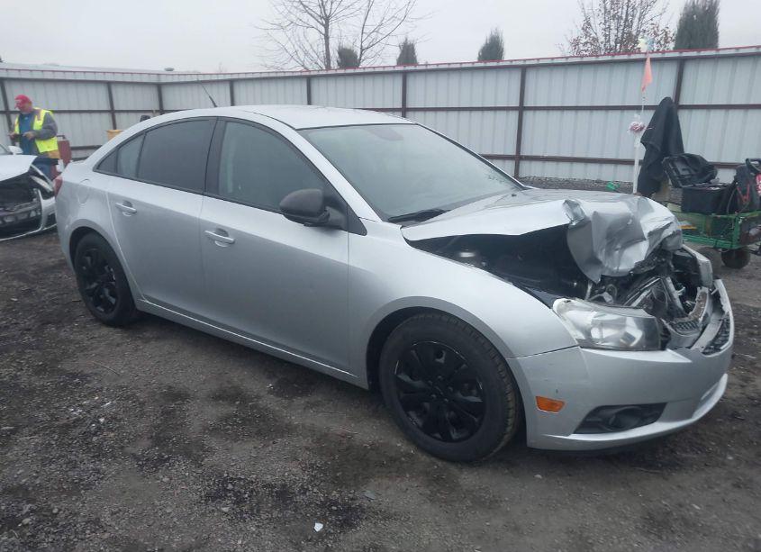 2013 Chevrolet Cruze LS AUTO (VIN 1G1PA5SG9D7279960) main photo