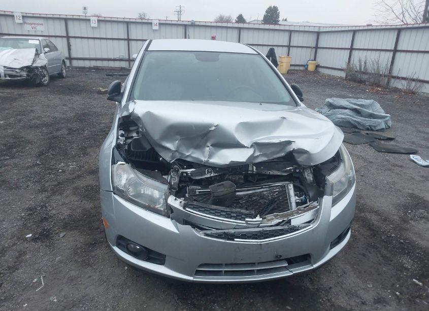 Photo 12 of 2013 Chevrolet Cruze LS AUTO (VIN 1G1PA5SG9D7279960)