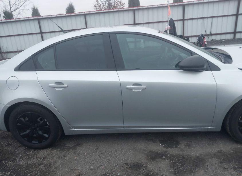 Photo 13 of 2013 Chevrolet Cruze LS AUTO (VIN 1G1PA5SG9D7279960)