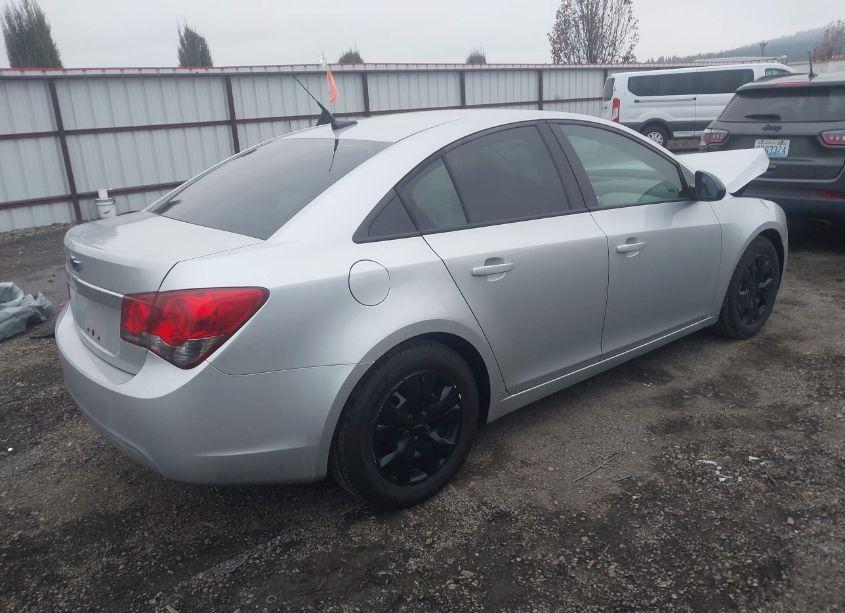 Photo 4 of 2013 Chevrolet Cruze LS AUTO (VIN 1G1PA5SG9D7279960)