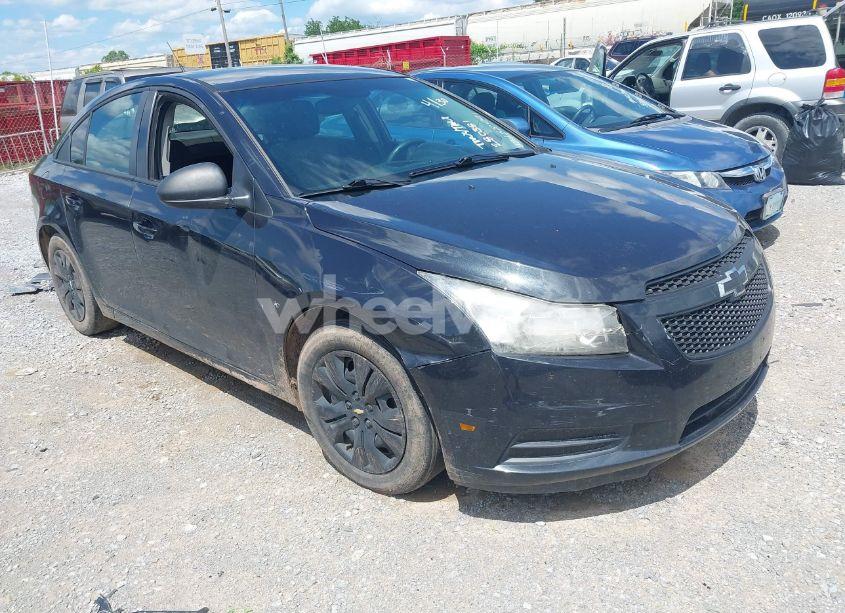 2013 Chevrolet Cruze LS AUTO (VIN 1G1PA5SG9D7280381) main photo