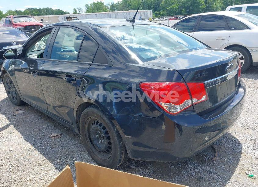 Photo 3 of 2013 Chevrolet Cruze LS AUTO (VIN 1G1PA5SG9D7280381)
