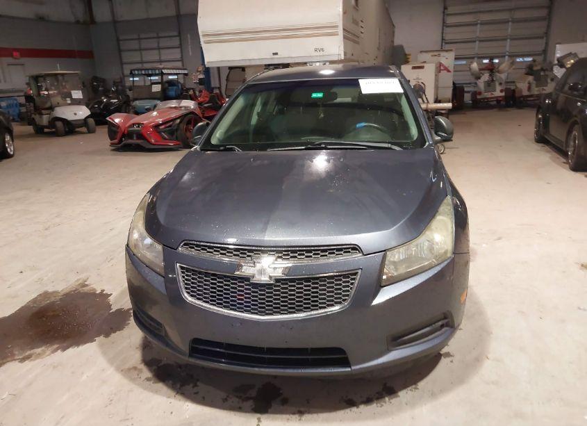 Photo 6 of 2013 Chevrolet Cruze LS AUTO (VIN 1G1PA5SG9D7291350)