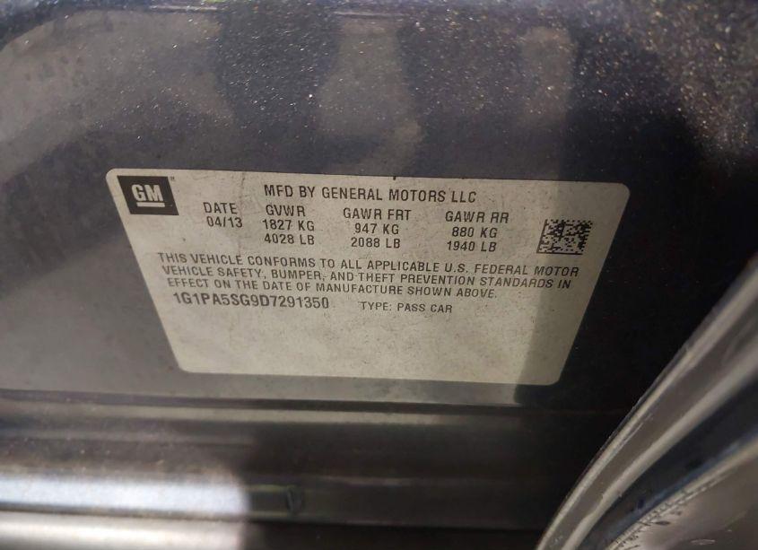 Photo 9 of 2013 Chevrolet Cruze LS AUTO (VIN 1G1PA5SG9D7291350)