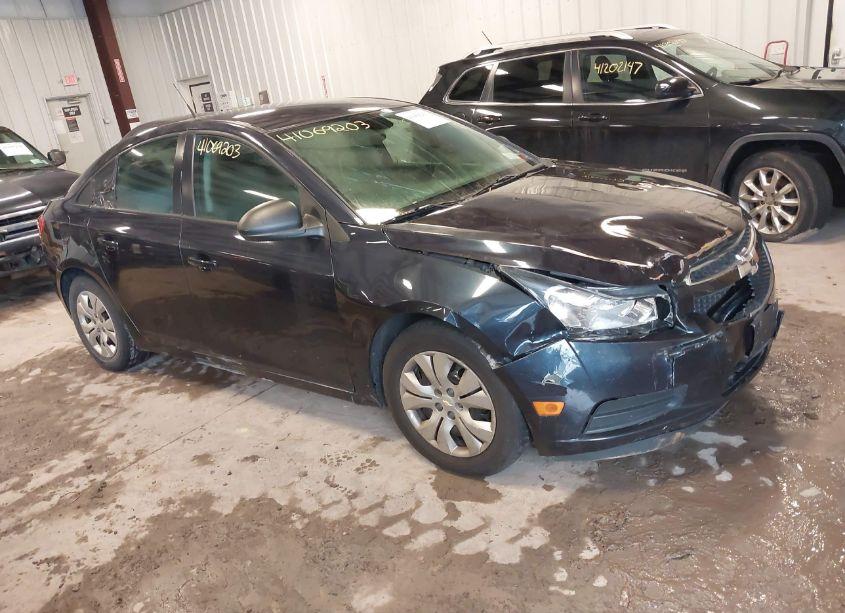 2014 Chevrolet Cruze LS AUTO (VIN 1G1PA5SG9E7130336) main photo