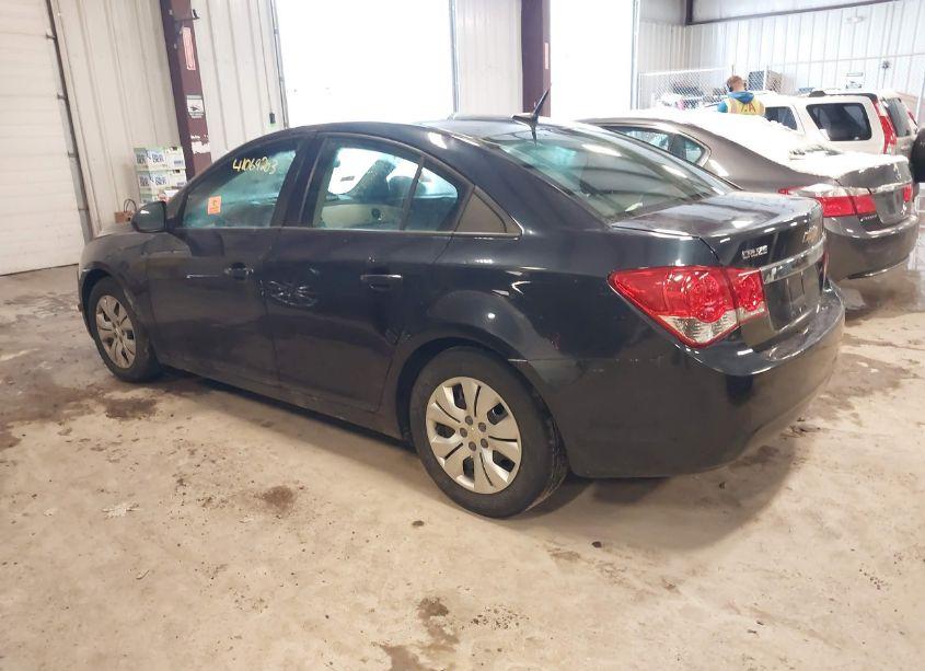 Photo 3 of 2014 Chevrolet Cruze LS AUTO (VIN 1G1PA5SG9E7130336)