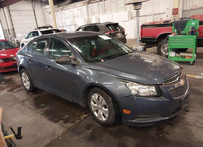 2014 Chevrolet Cruze LS AUTO (VIN 1G1PA5SG9E7133348) main photo